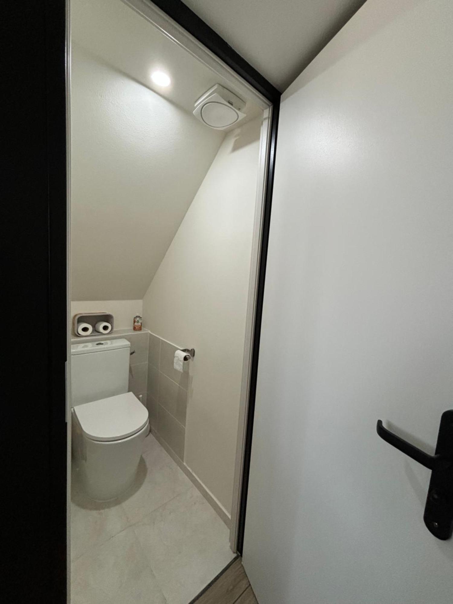Tiny Room Langres Bagian luar foto